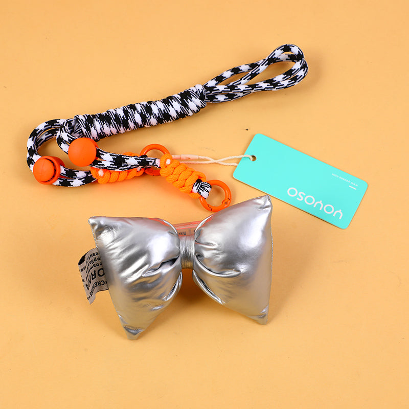 Ciondolo a clip con nodo a fiocco per telefono