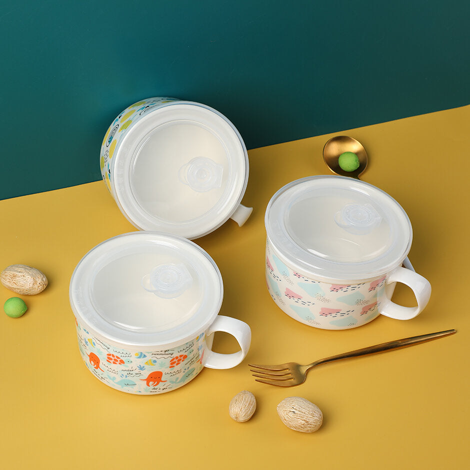 Ciotola di conservazione con il tema del mare estivo - media