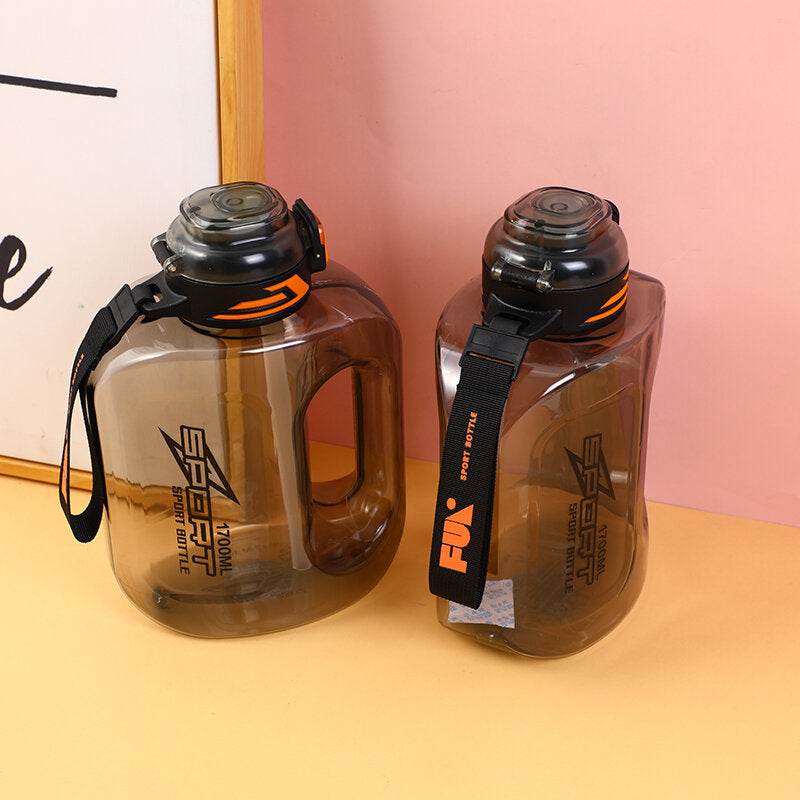 Bottiglia d'acqua di grande capacità di colore trasparente-1700ml