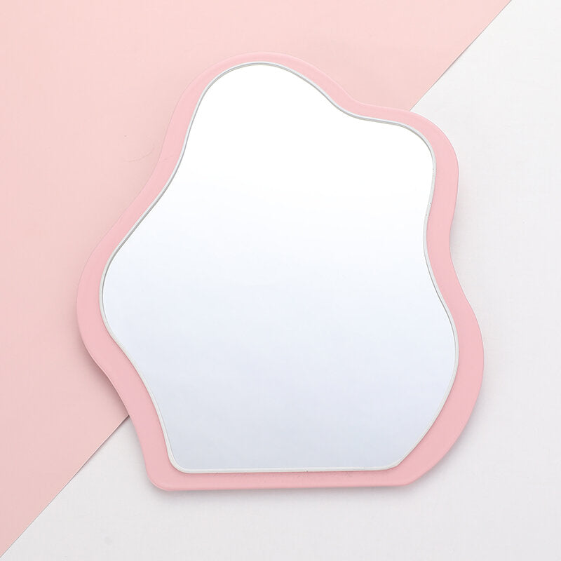 Specchio da tavolo in metallo a forma di nuvola