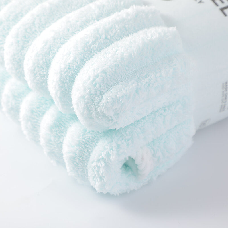 Telo bagno jacquard 3D a righe larghe, colore azzurro