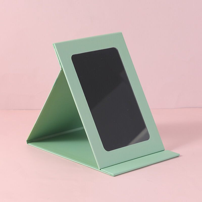 Serie YOYO Panda, simpatico specchio pieghevole di carta verde