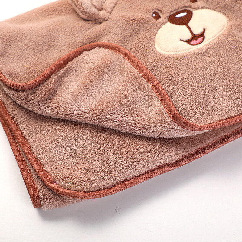 Piccolo orso haydn caffè in asciugamano