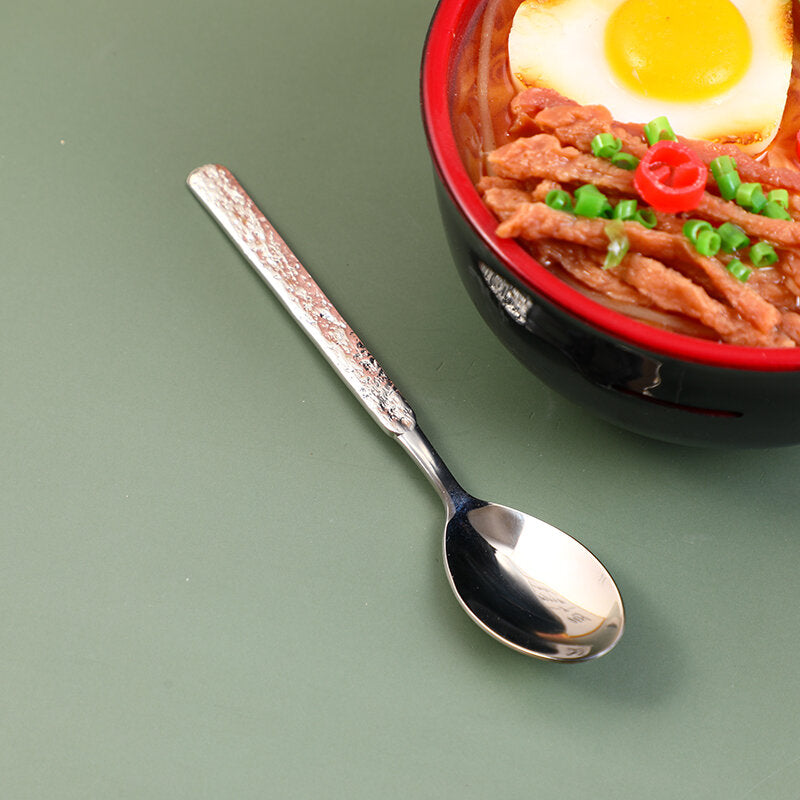 Cucchiaino da tè in acciaio inox 304 con texture in pietra-argento