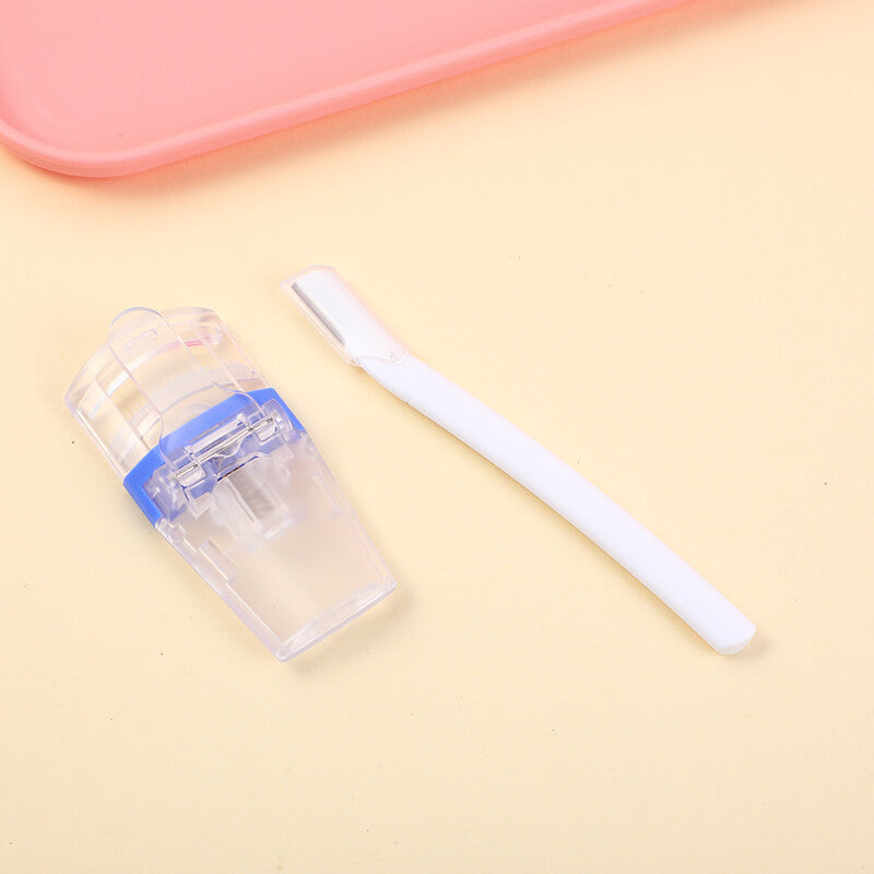 Set combinato di piegaciglia e rifinitore sopracciglia a tre sezioni