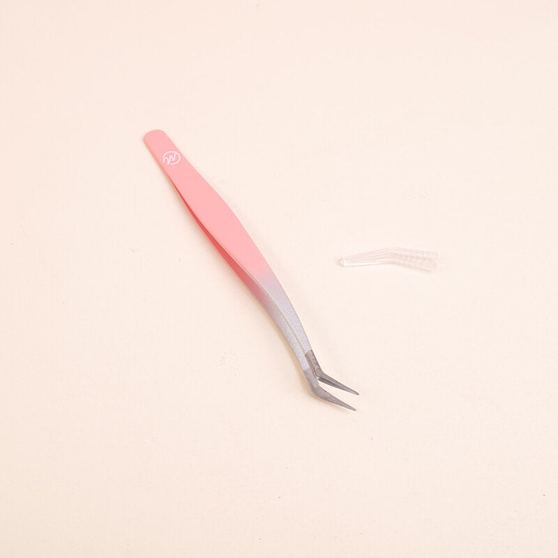 Ciglia finte con clip assistita