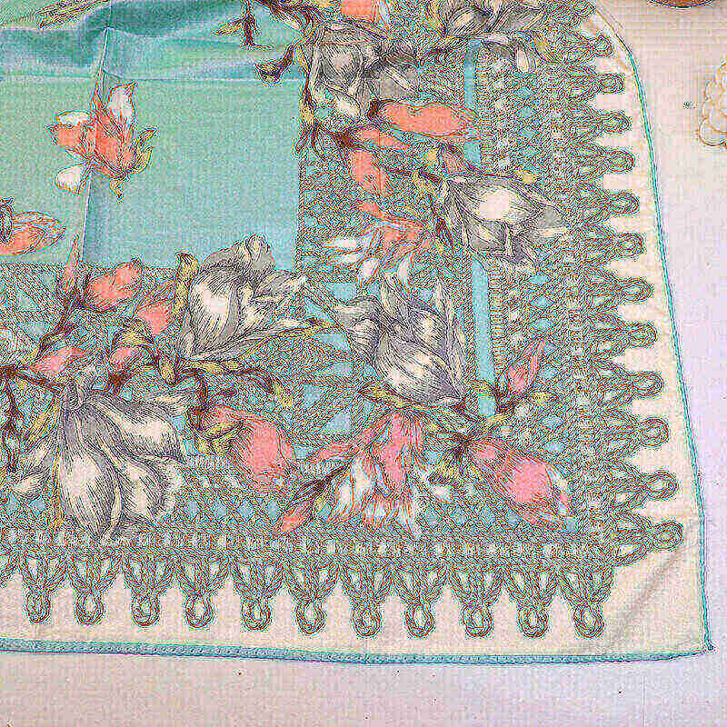 Sciarpa quadrata grande da donna con gardenia-verde