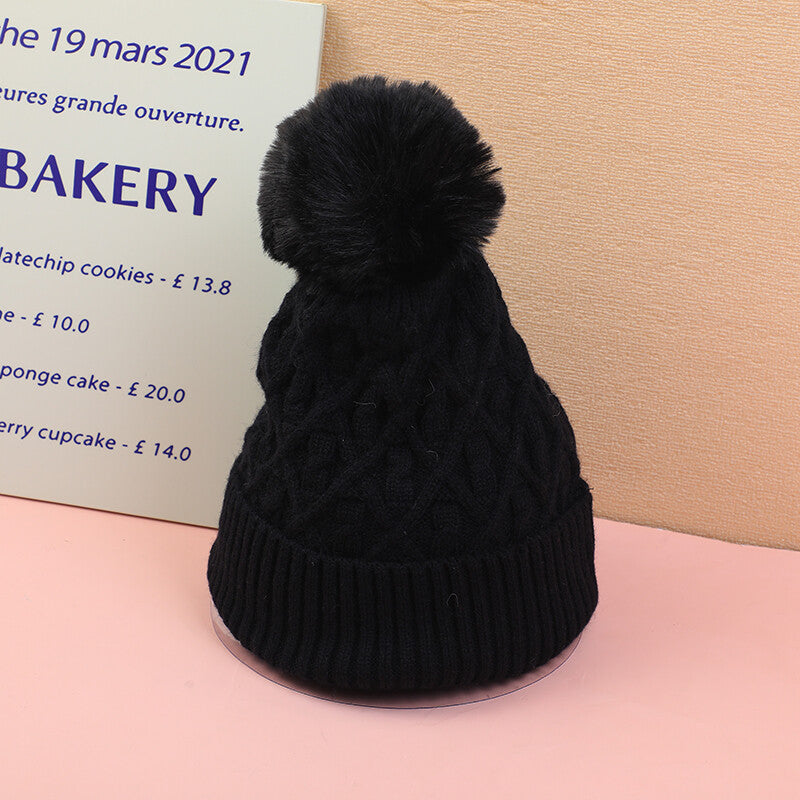 Cappello di lana con motivo a rombi-nero