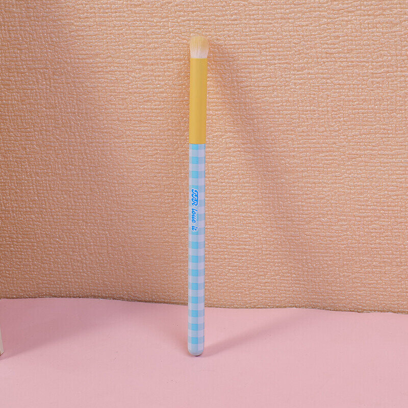 Pennello per sfumatura delicato capovolto