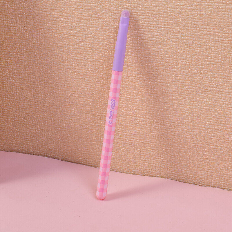 Pennello multifunzionale capovolto per dettagli