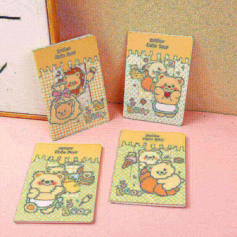 Quaderno cucito orso giallo cavo 16K C1590-pagine interne a righe orizzontali 20 fogli