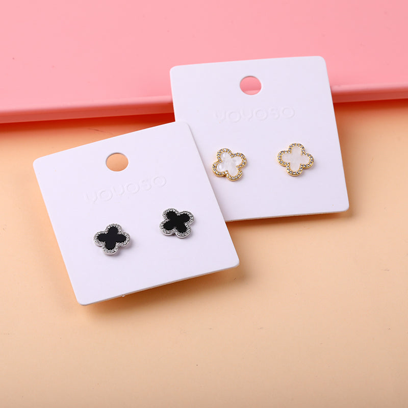 Versatili orecchini alla moda.N1 - un paio