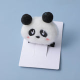Fermaglio per capelli in tessuto con panda giocoso