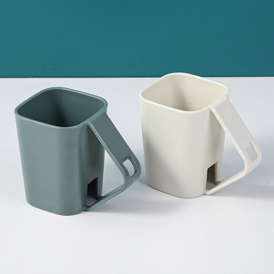 Coppetta di collutorio alla moda