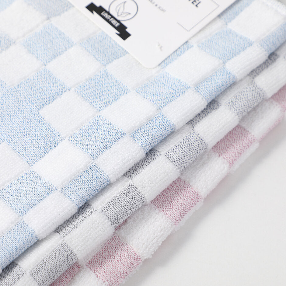 Asciugamano per bambini con coniglio a scacchi