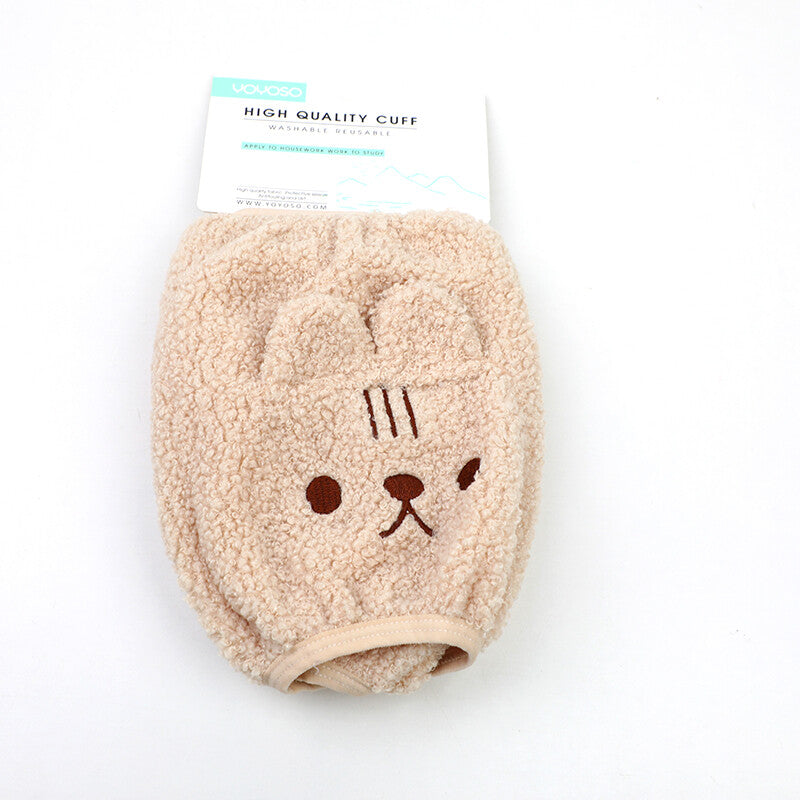 Graziosi capelli ricci a maniche corte