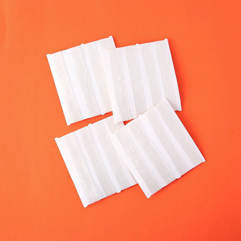 Tracolla a quattro foglie in rilievo - 2 coppie