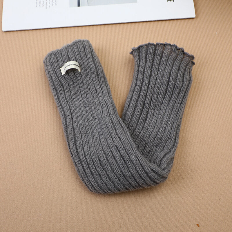 Calzini al polpaccio con etichetta semplice - grigio