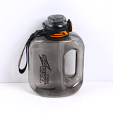 Bottiglia d'acqua di grande capacità di colore trasparente-1700ml