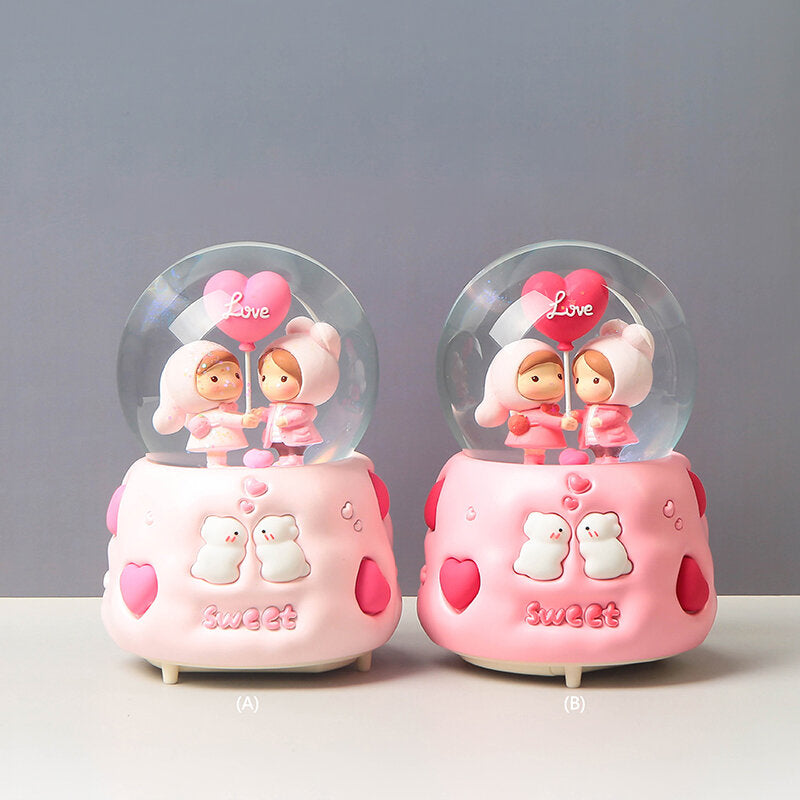 Mano nella mano amanti automatico neve spruzzare palla di cristallo con la luce # 80