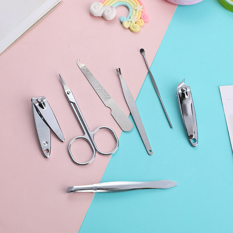 Set di sette pezzi di manicure serie coniglio gonfiato