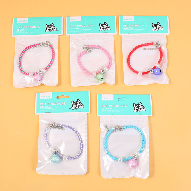 Piccolo collare a campana in corda colorata