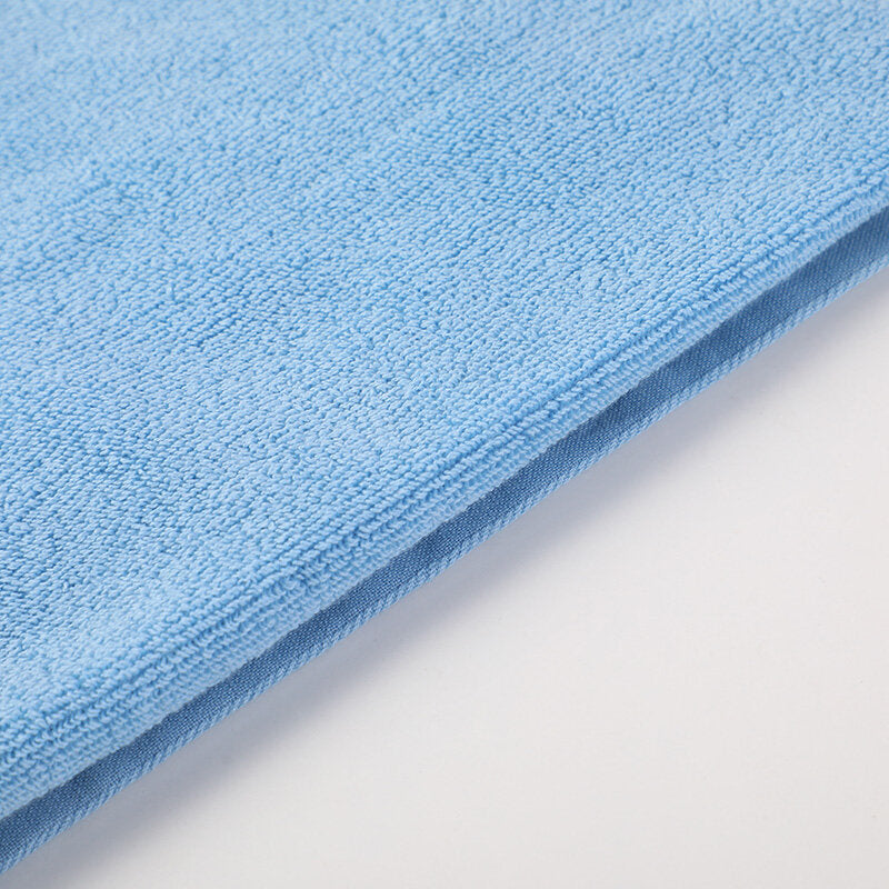 Animale con occhi grandi blu asciugamano