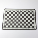 Tappetino assorbente a scacchi bianchi e neri