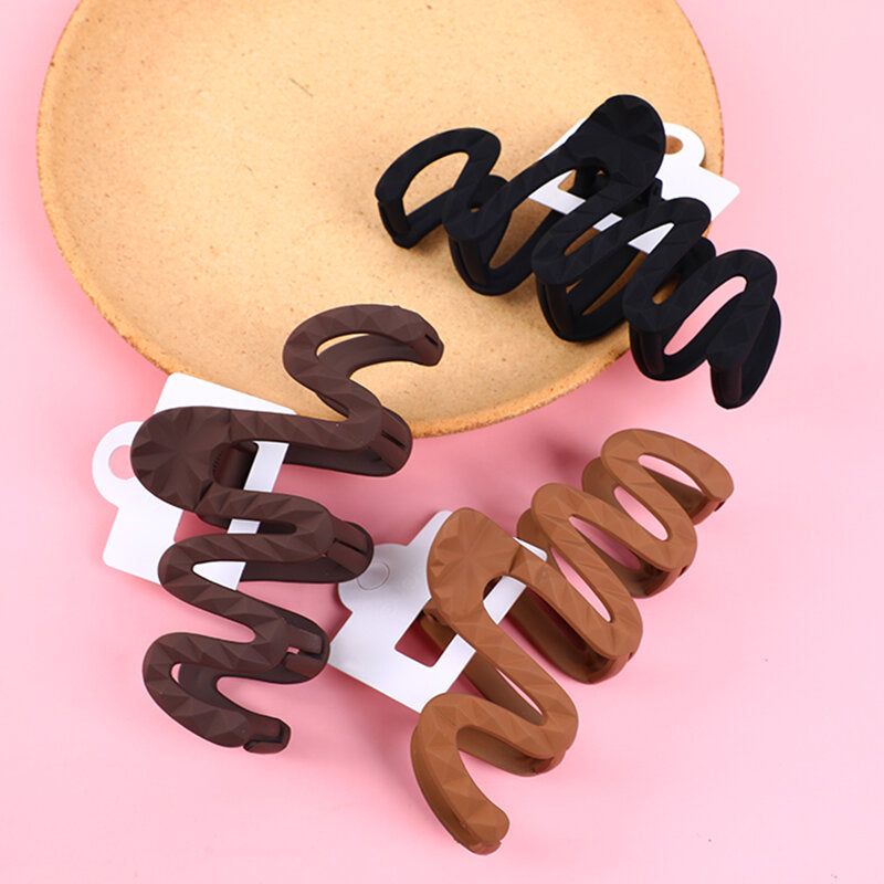 Pinzette ad artiglio per capelli in acrilico color tè latte ondulato-1pz