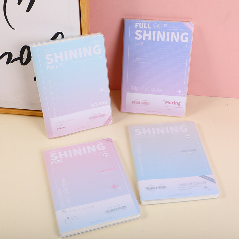 32K Essere il taccuino leggero e sottile rivestito di plastica - pagine interne a righe orizzontali