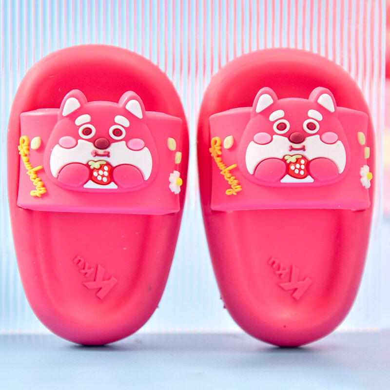 Gomma per cancellare una pantofola Shiba Inu alla fragola