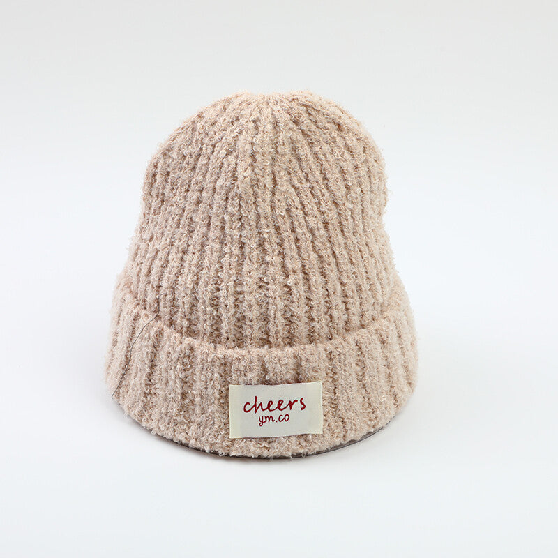 Cappello lavorato a maglia con logo in tessuto-beige