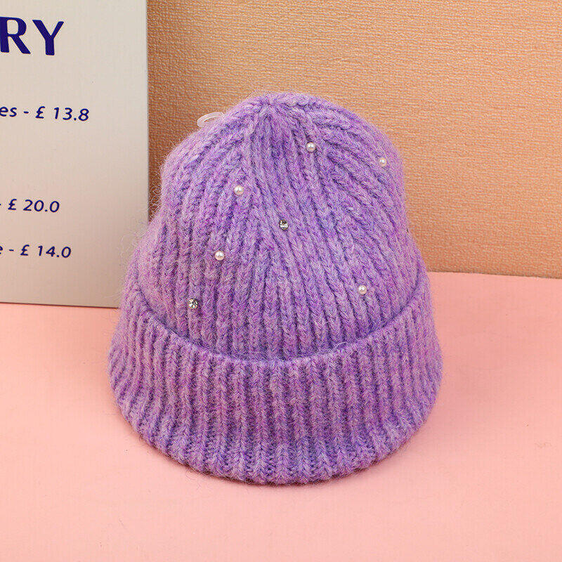 Cappello lavorato a maglia con strass-viola