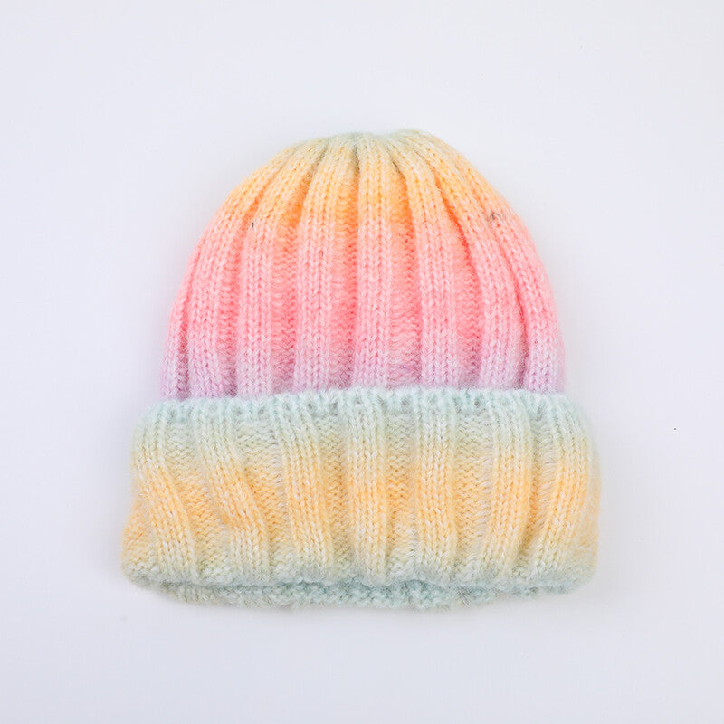 Cappello lavorato a maglia colorato a righe verticali-rosa