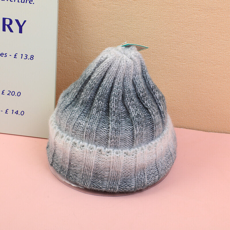 Cappello lavorato a maglia a righe verticali colorate-nero