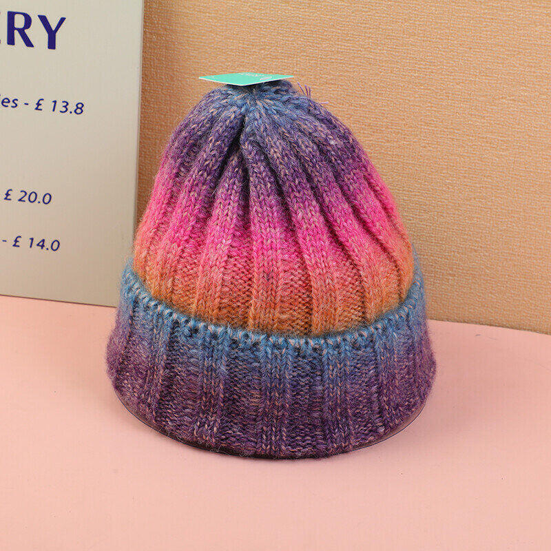 Cappello lavorato a maglia a righe verticali colorate-rosa scuro