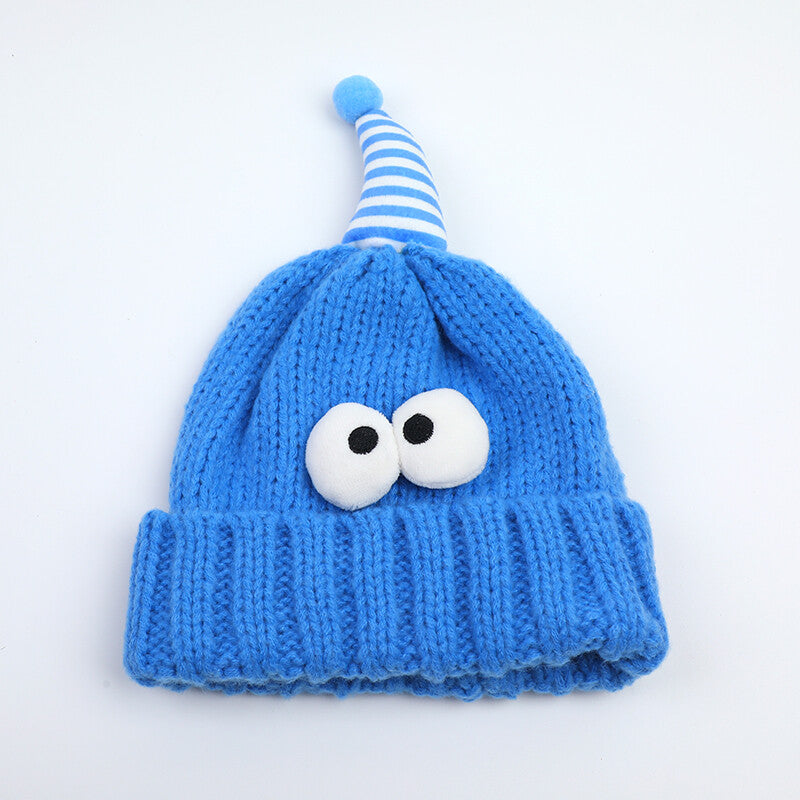 Cappello lavorato a maglia per bambini con grandi occhi-blu