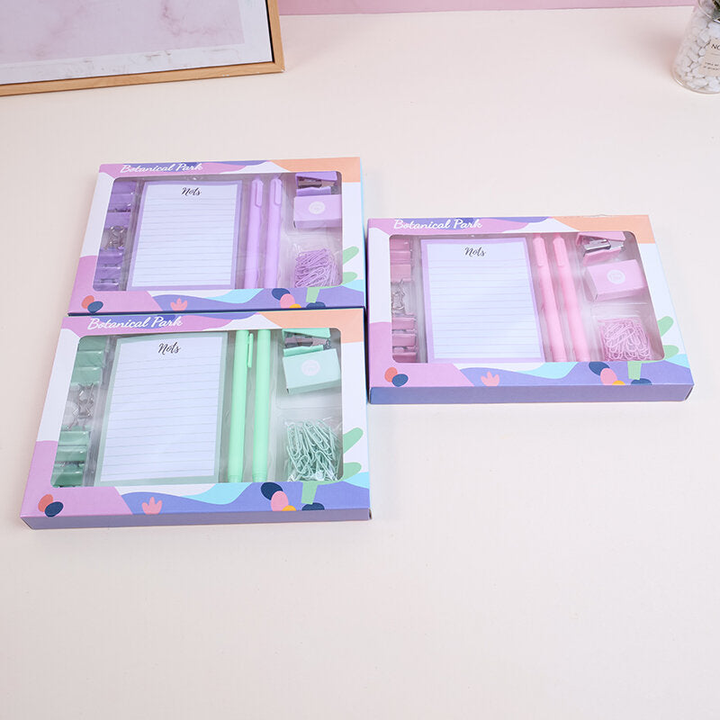 Set di cancelleria color macaron